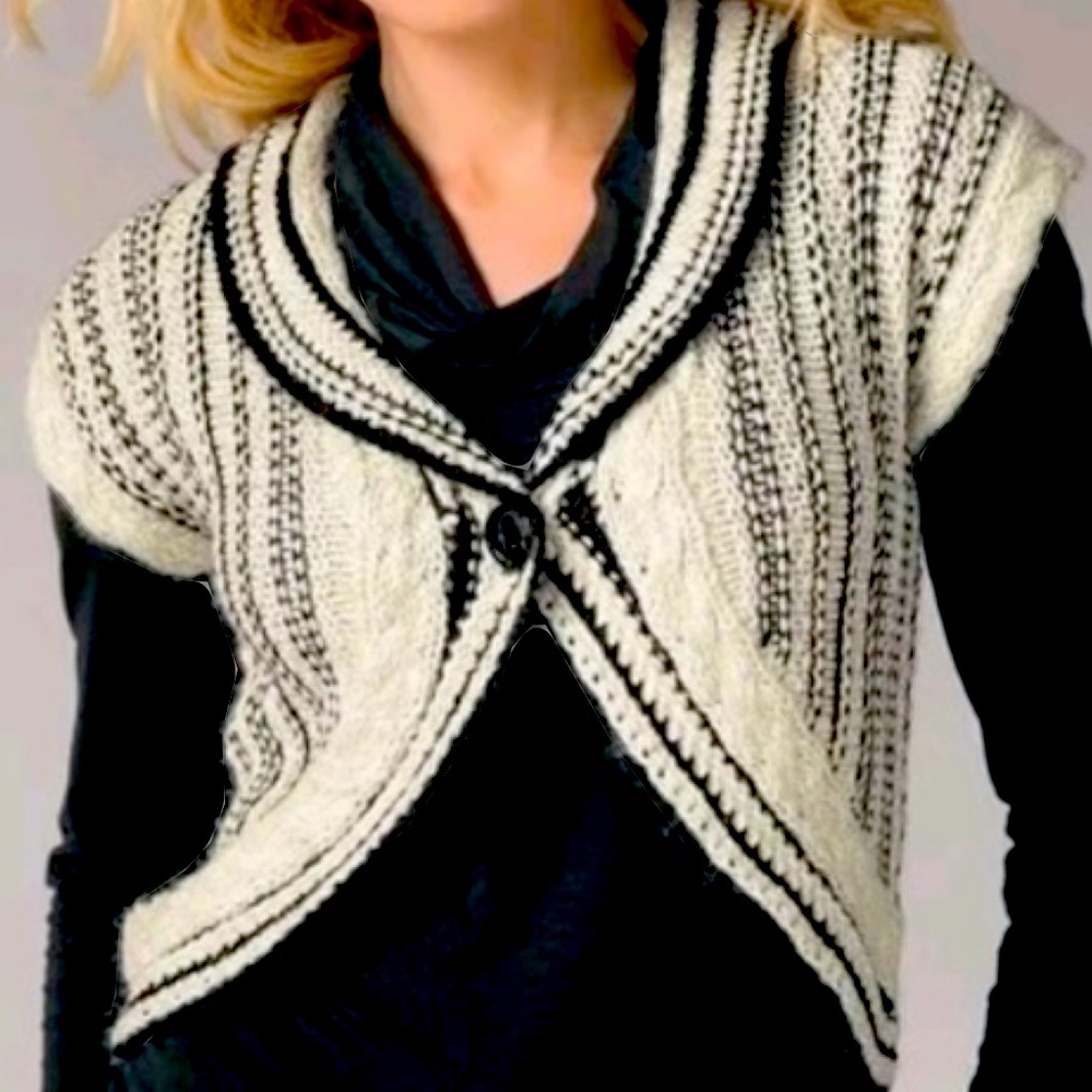 Cabi Women's XS Wool Blend Black and White Knit Short Sleeve Sweater Cardigan